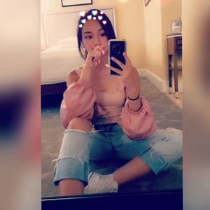 Meet your Posher, Kayla